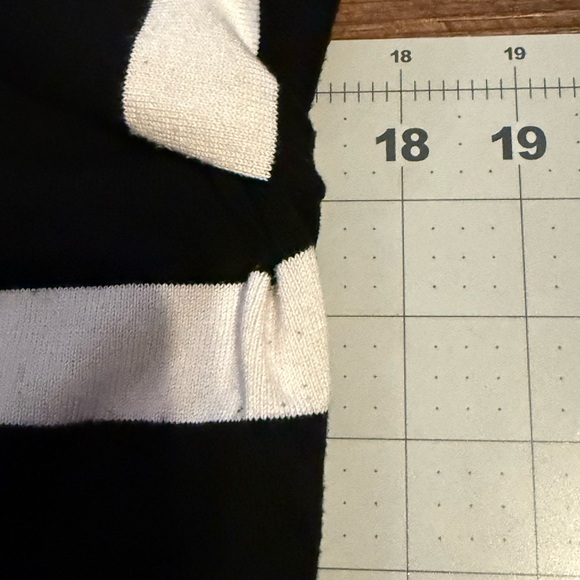 Red Black and White Striped Cardigan - Picture 10 of 11